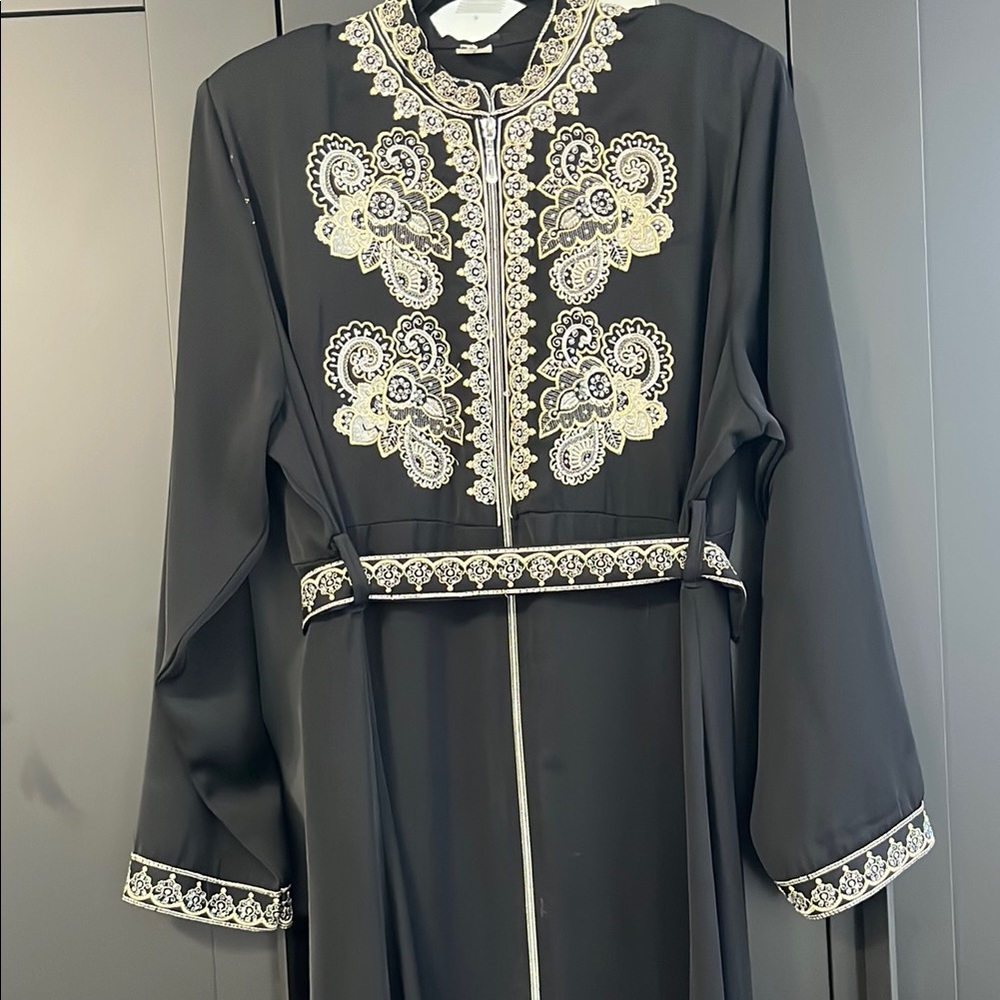 Elegant Black and silver abaya